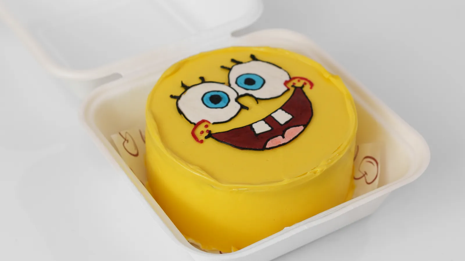 Bolo personalizado Bentô Cake com acabamento profissional
